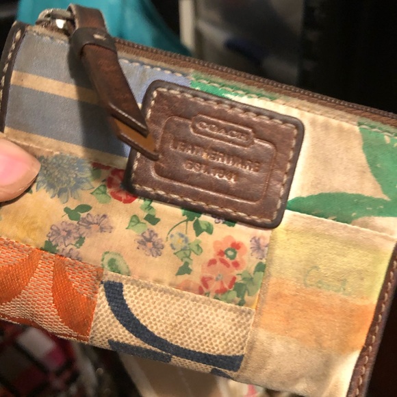 Purses Gently used - Picture 7 of 8